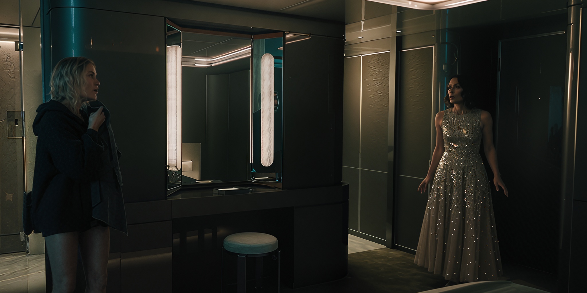 The woman in cabin 10
